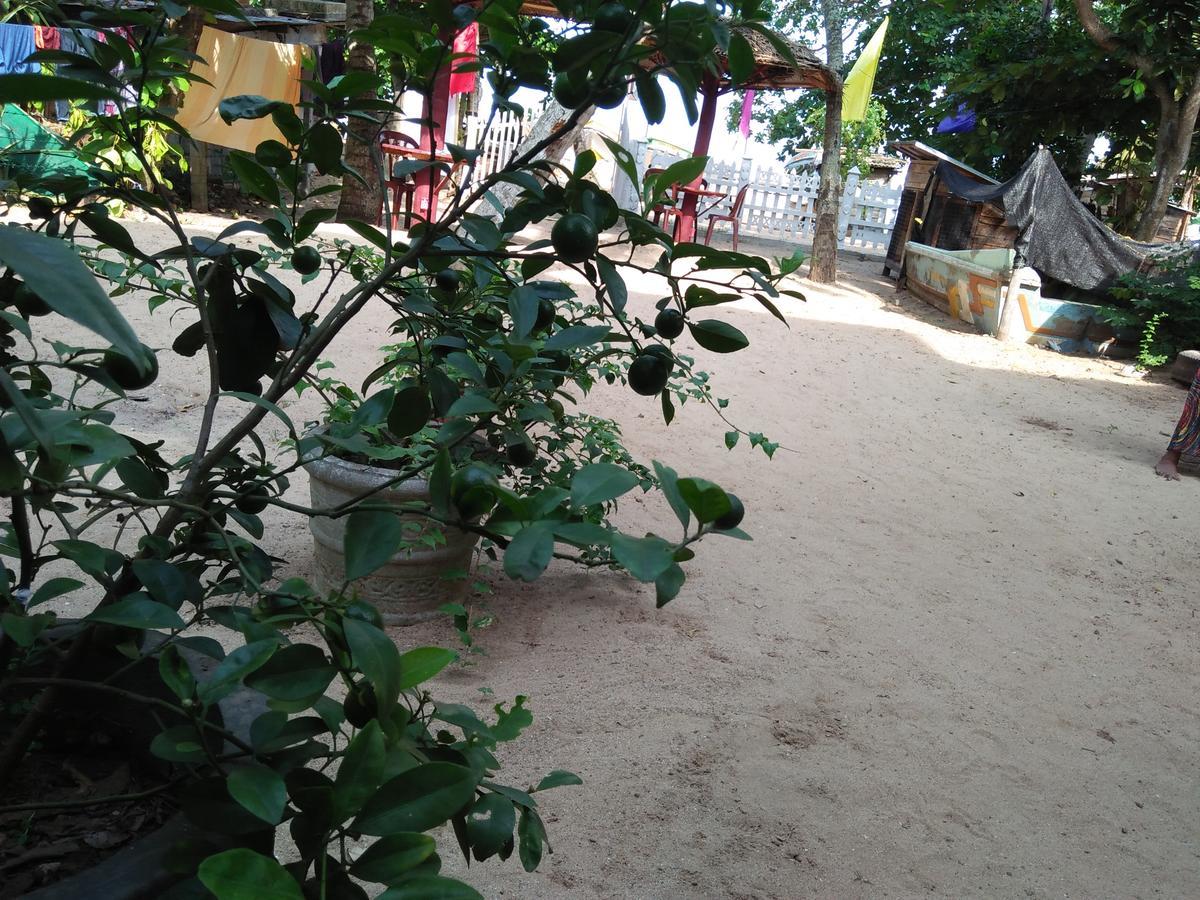 Parei Beach Inn Tangalle Exterior foto